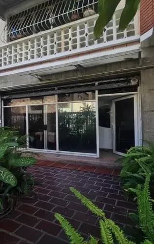 Venta Local Comercial Santa Monica. Cm