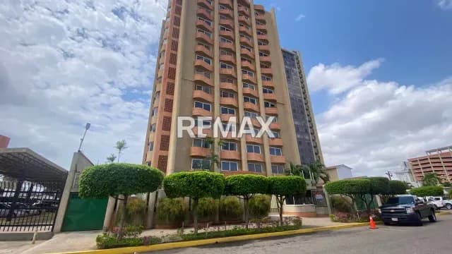 APARTAMENTO EN VENTA ZONA ESTE EDIF. GRAN SASSO