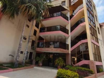 venta apartamento C.R. Nelamar en obra blanca avanzada, plata baja