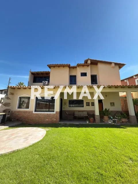 EN VENTA CASA EN URBANIZACION PEDREGAL I, BARQUISIMETO