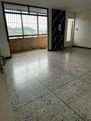 Apartamento Avenida Bolívar Norte En Residencias Editor