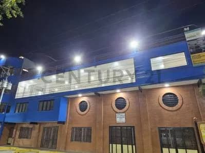 En venta local comercial 780 mts Frente la plaza Miranda de Barcelona