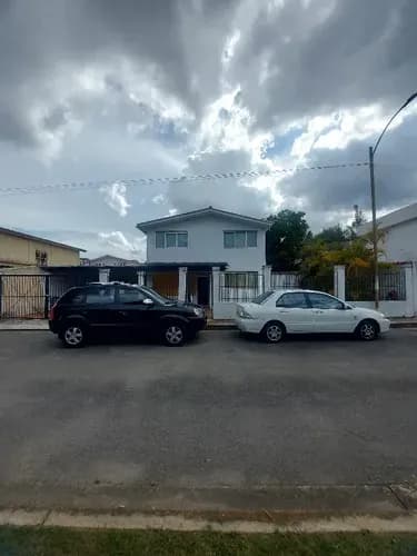 Casa De 4 Hab 3 Baños 4 Puestos Y Anexo