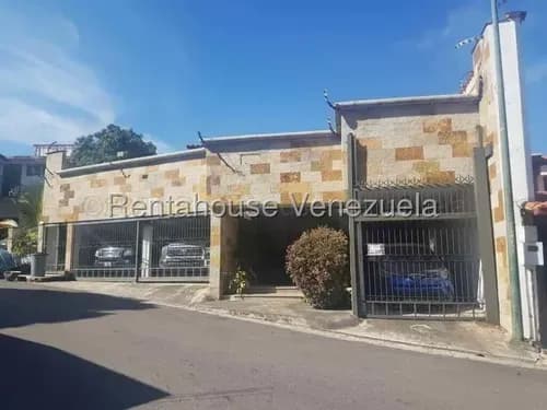 Leandro Manzano, Casa En Venta, Ubicada En Prados Del Este, Av, #26-21343