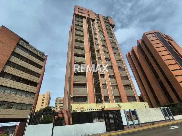 APARTAMENTO EN VENTA EN LA CALLE 72 CON LA 3F, EDIFICIO ARIANNA