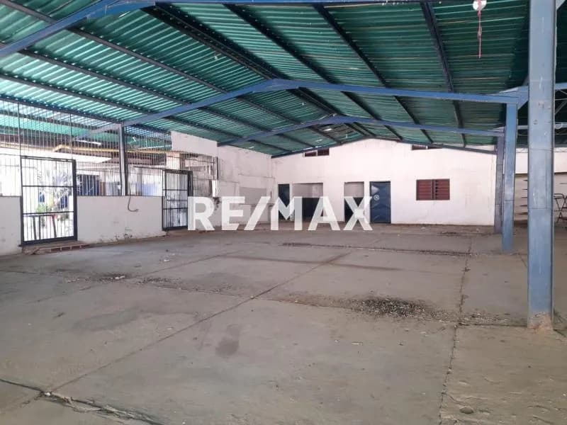 Se Alquila Galpón Comercial en Coro Edo. Falcón