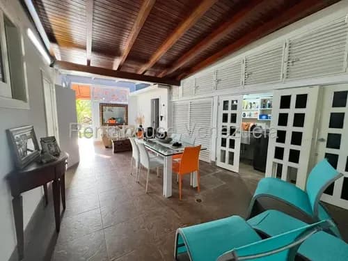 Casa Remodelada Colinas Del Tamanco Calle Cerrada 26-19690