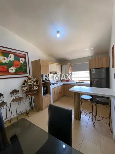 HERMOSA CASA EN VENTA, EN LA 1ERA ETAPA, LIBERADA Y MODERNA