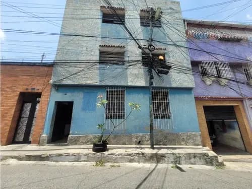 Venta De Casa En Sarría - 6 Apartamentos Independientes.