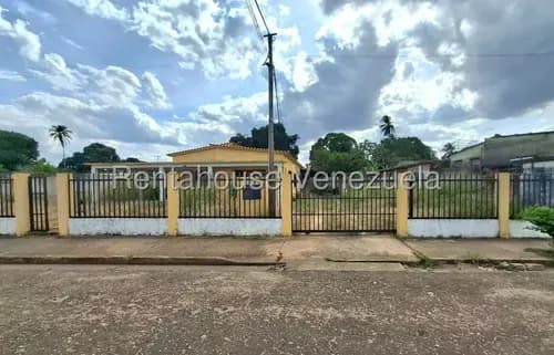 Se Alquila Casa En El Tigre Para Fines Comercciales. Yl