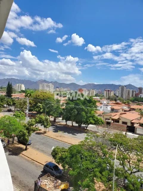 Oficina en alquiler, Centro Comercial y profesional Reda Building