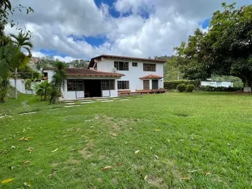 Casa En Venta En Loma Larga 1600m2 4hab Con Tanque 20mil L / Hatillo / Oripoto / Lt