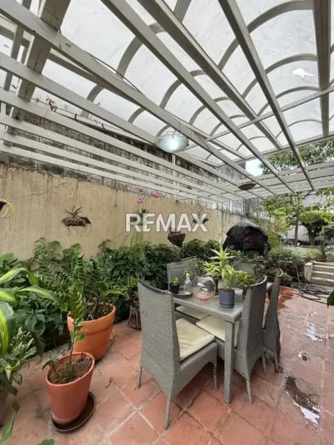 VENTA DE CASA URBANIZACION DE PIRINEOS EL CAFETAL