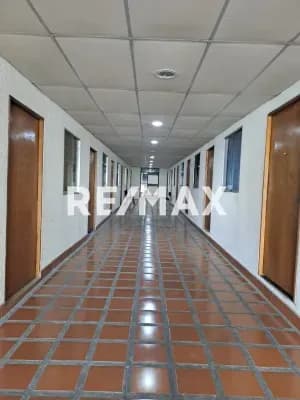 Arrendamiento de Local para Desarrollo Profesional