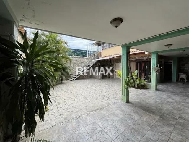 VENTA CASA EN BARRIO BICENTENARIO