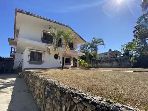 Karla Lh Vende Casa Para Remodelar Colinas De Guataparo