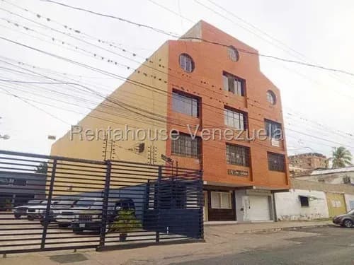 Lcda. Milagros Inmuebles Nazareth Oficina En Venta En Barquisimeto Lara Zona Centro. Codigo Del Inmueble 26-20305 Economica Comercial Economico