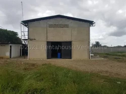 Lcda. Milagros Carrasquel Galpon Industrial Venta Barquisimeto Lara Zona Norte Tamaca Economica Comercial Economico Código Inmobiliaria Rent-a-house 23-1110