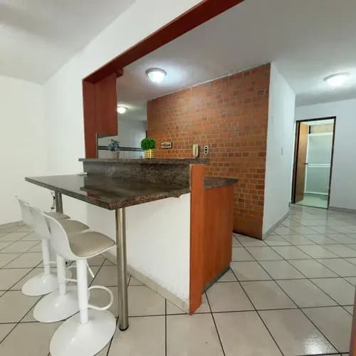 Apartamento En Alquiler. San Diego El Poblado Cerca De La Ujap Mg 30