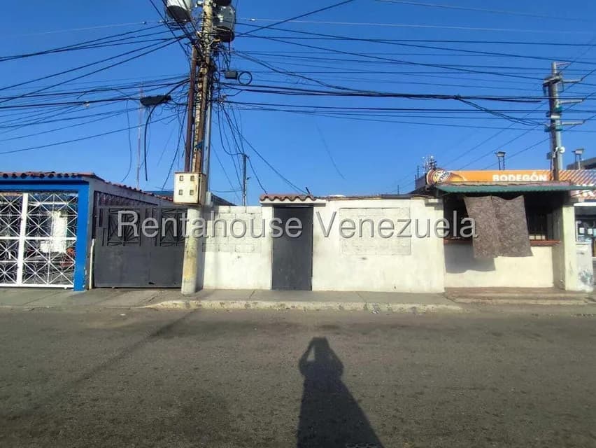 Comercial (Galpon - Deposito) en Venta en Amparo, Zulia