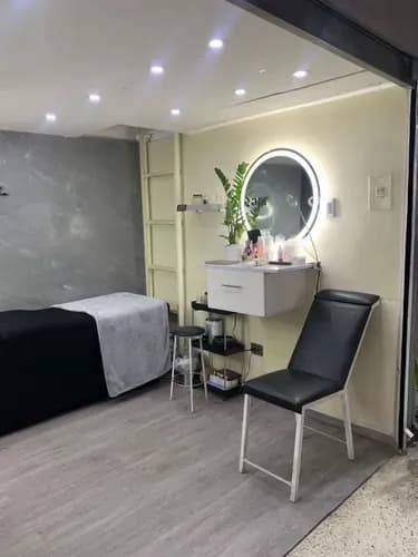 Local Con Mezzanina En Venta En Cc Free Market Naguanagua Carabobo Nf