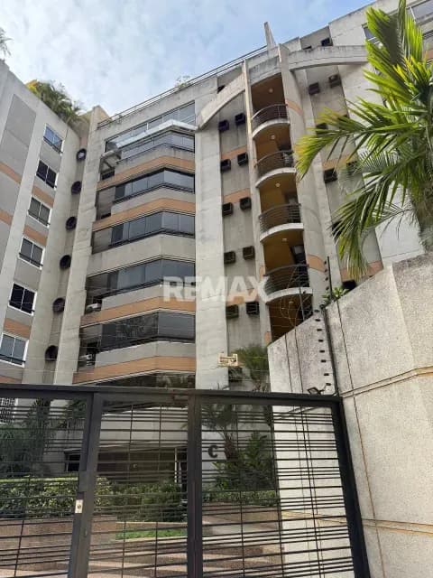 Maravilloso Apartamento en Alquiler en Resd. Doramil, Los Chorros