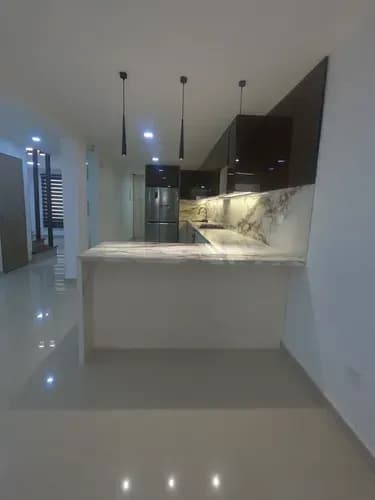 Mariana Vende Townhouse En Villas De San Diego Alexis M