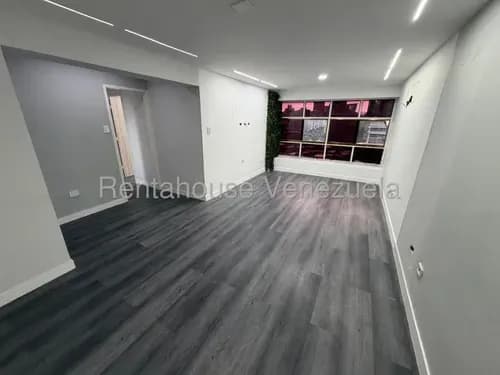 En Una Ubicación Frente A La Torre Britanica, Esplendido Apartamento Exclusivo De Ubicación Privilegiada En Alquiler - Altamira - Luis Gomez - Mls #26-17095