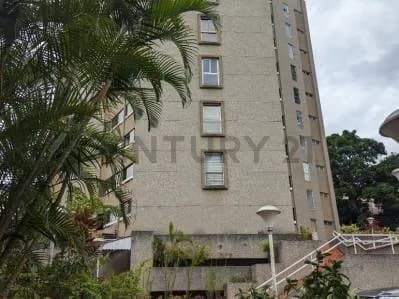 Bello apartamento en alquiler en Los Naranjos, Caracas
