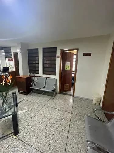 Yosmar Y Fernando Venden Fondo De Comercio En San Blas Clinica