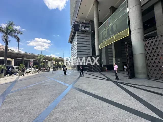 Local Comercial en alquiler - $3k