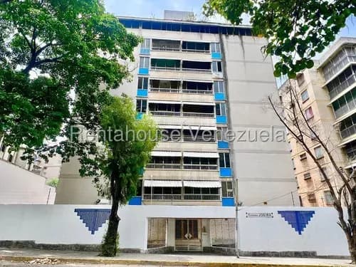 Lld/ Amplio Apartamento De 160m2 En Venta Con La Excelente Ubicación Que Te Da La Avenida Las Palmas 26-22150