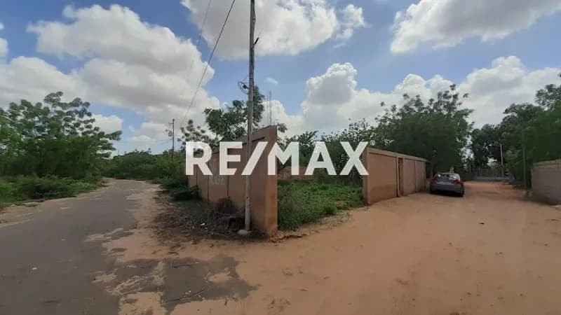 Se vende Terreno vía los Bucares
