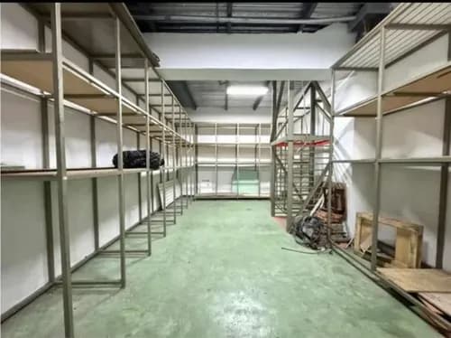 Edificio Industrial En Alquiler Ubicado En Los Dos Caminos