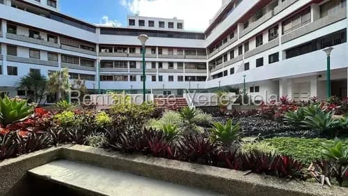 Apartamento En Alquiler En Los Chorros, Mls 26-14100