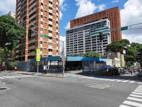 Terreno En Venta Urb. Sabana Grande. 24-15321 Neyla Cedeño