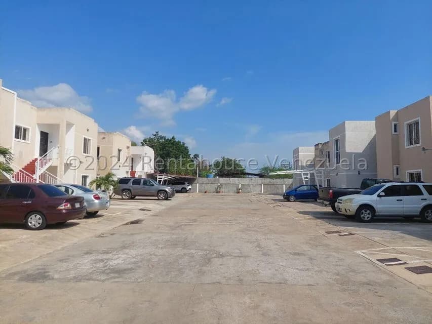 Apartamento (1 Nivel) en Alquiler en Bello Monte, Zulia