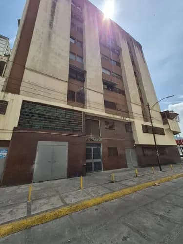Se Vende Amplio Pent House En San Jose Edificio Daiber Piso 8 Jp