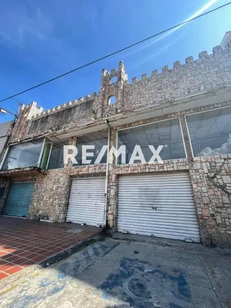 LOCAL COMERCIAL AVE, CONSTITUCION OESTE