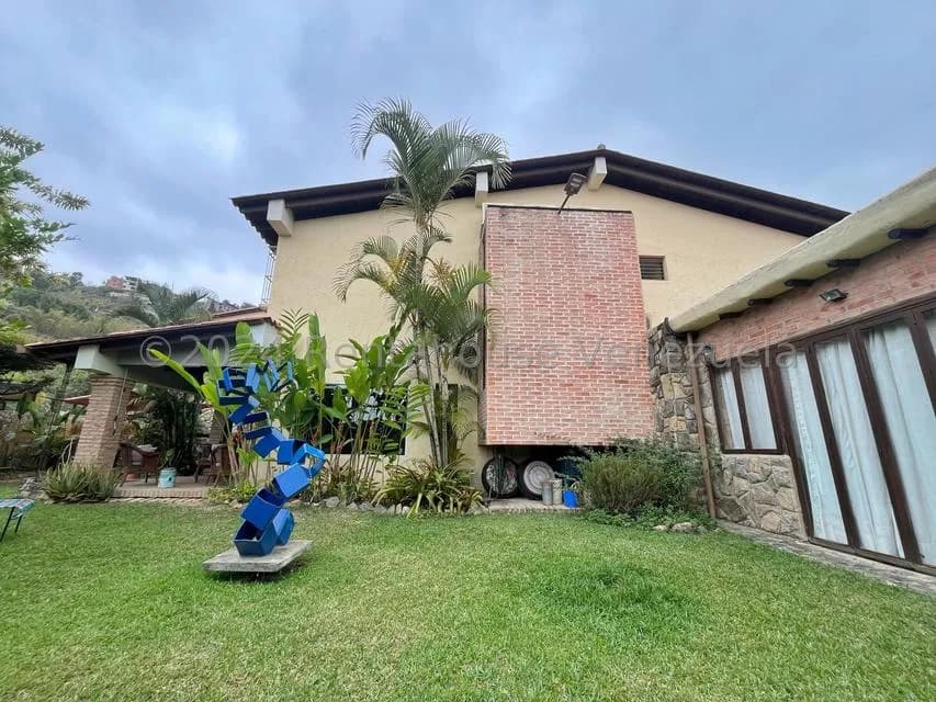 Casa (Multipes Niveles) en Venta en Oripoto, Distrito Metropolitano