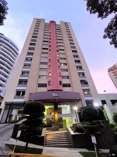 Lorena Inojosa Vende Apartamento En Urb. El Parral Valencia.