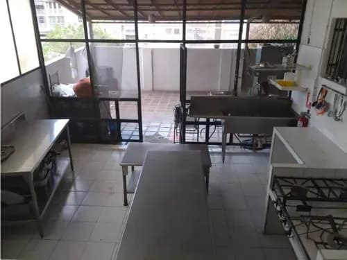 Alquilo Anexo 60m2 La Trinidad 9999