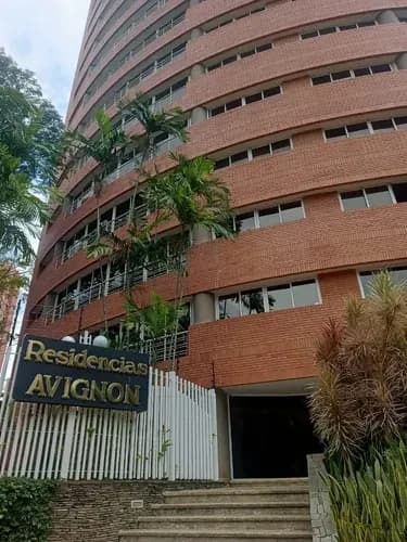Leandro Araque Inzitu Realtors Ofrece Apartamento El Alquiler Residencias Avignon Urbanizacion Los Mango Valencia