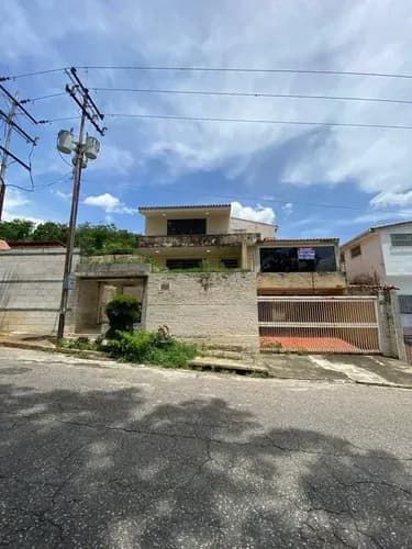 Mml Cod: 333036 Venta Casa En La Urb El Bosque Valencia, 300.000$ Clientes Directos