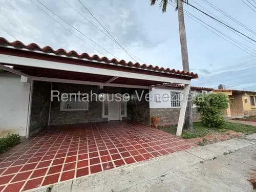 Raíza Suárez Vende 2 6 2 1 0 0 0 Hermosa Y Espaciosa Casa Con 4 Habitaciones, 2 Baños, Tanque Subterráneo, Santa Cecilia Cabudare