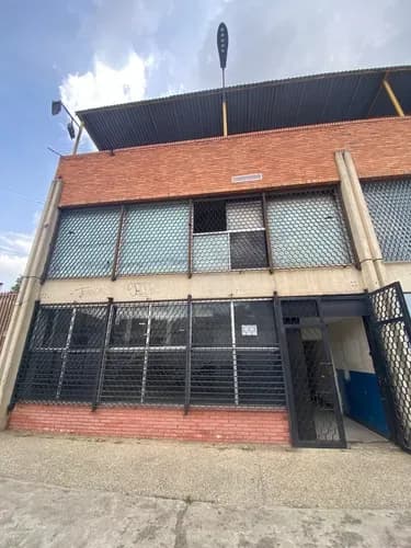 Local En Alquiler / Venta En Catia