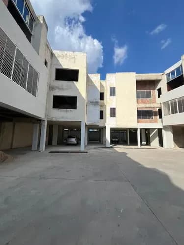 Se Vende Apto En Obra Gris. La Cooperativa. Maracay