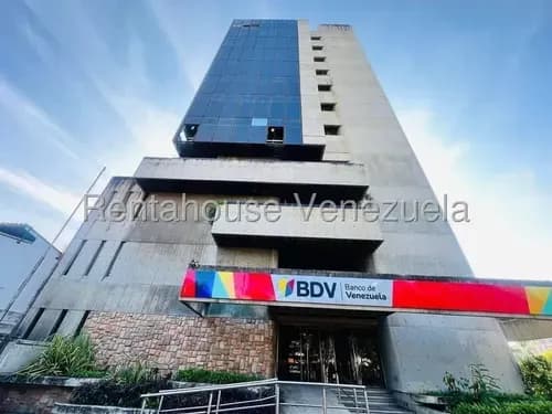 Venta De Oficinas En Zona Norte De Maracay, Piso Completo. Ljsa 25-14574