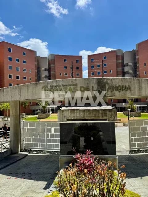 SE ALQUILA APARTAMENTO EN TERRAZAS DE LA TAHONA