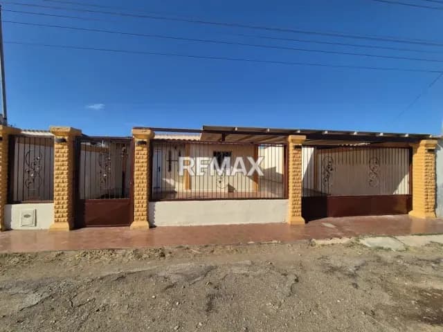 En Venta Casa en Puerta Maraven Urb Chicagua